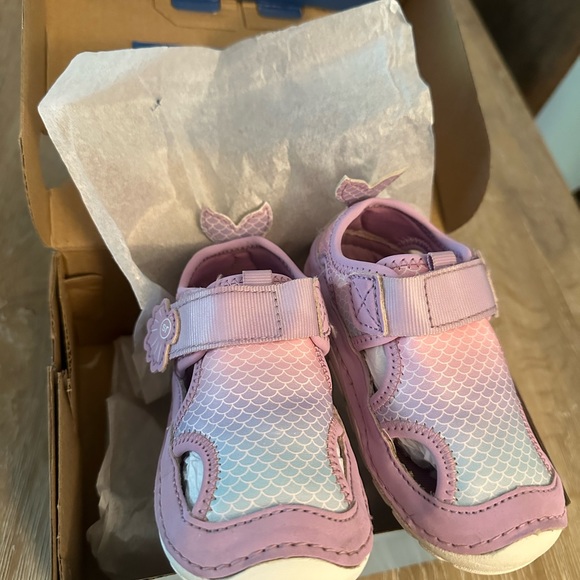 Stride Rite - Picture 12 of 13